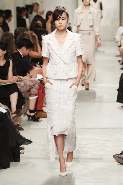 Look 38